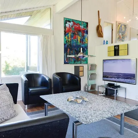 Four-bedroom Holiday In Saltum